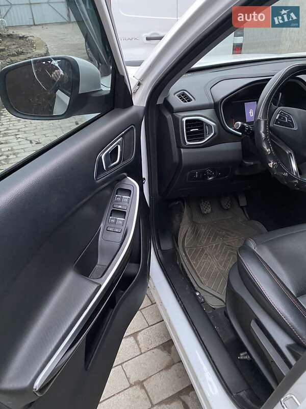 Позашляховик / Кросовер Chery Tiggo 4 2018 в Полтаві фото 11 Позашляховик / Кросовер Chery Tiggo 4 2018 в Полтаві