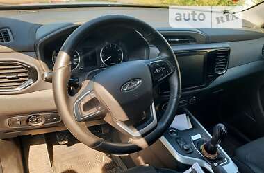 Позашляховик / Кросовер Chery Tiggo 4 2021 в 