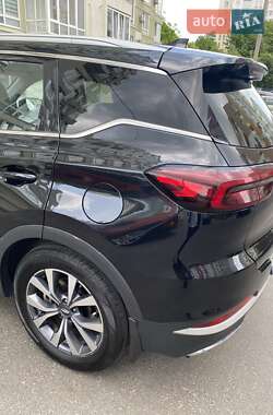 Позашляховик / Кросовер Chery Tiggo 7 Pro 2021 в 