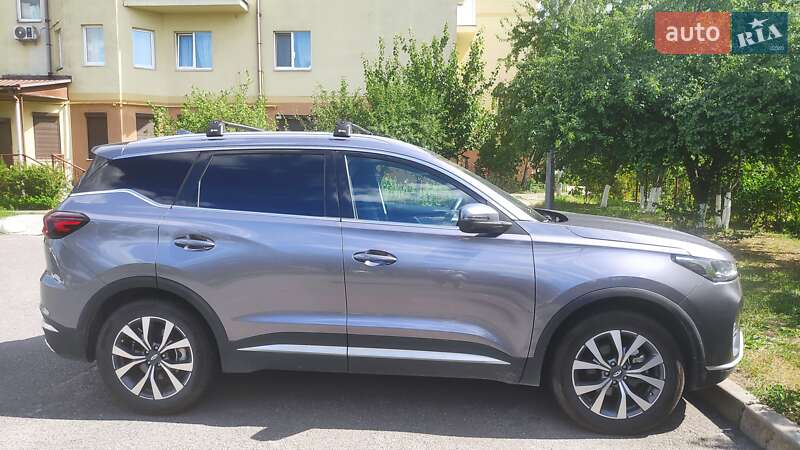 Позашляховик / Кросовер Chery Tiggo 7 Pro 2022 в 