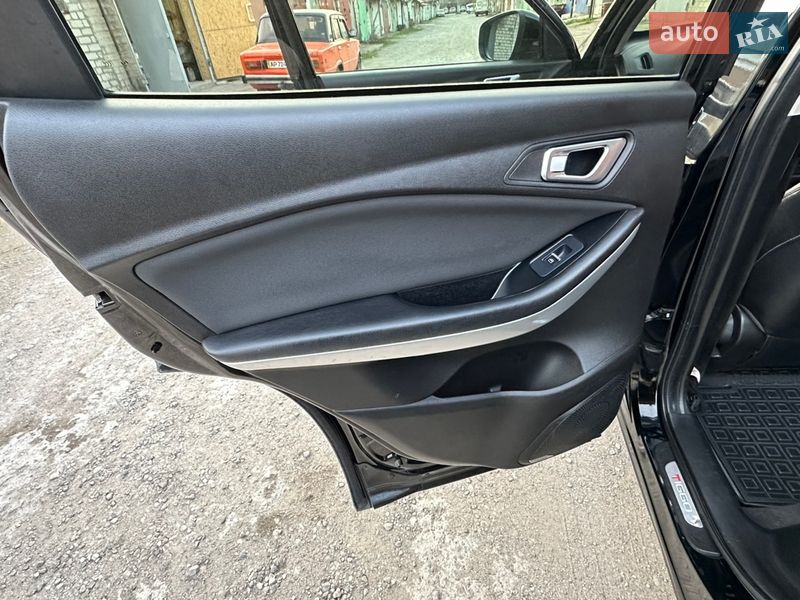 Позашляховик / Кросовер Chery Tiggo 7 2019 в Запоріжжі фото 29 Позашляховик / Кросовер Chery Tiggo 7 2019 в Запоріжжі