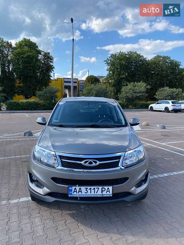 Позашляховик / Кросовер Chery Tiggo 2016 в Києві