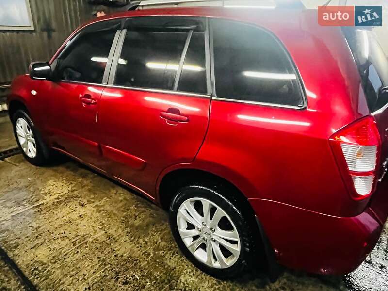 Позашляховик / Кросовер Chery Tiggo 2014 в Києві