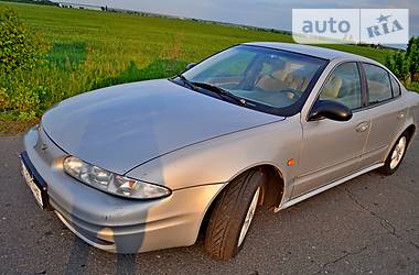 Седан Chevrolet Alero 2000 в 