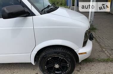 Минивэн Chevrolet Astro 2005 в 