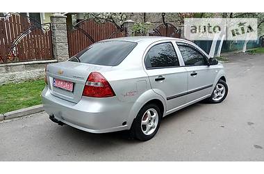 Седан Chevrolet Aveo 2006 в Ровно