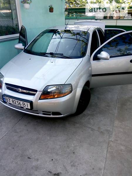 Седан Chevrolet Aveo 2006 в Херсоне