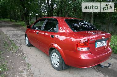 Седан Chevrolet Aveo 2005 в Умани