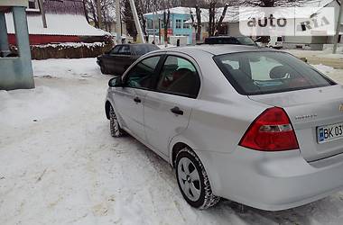 Седан Chevrolet Aveo 2010 в Ровно