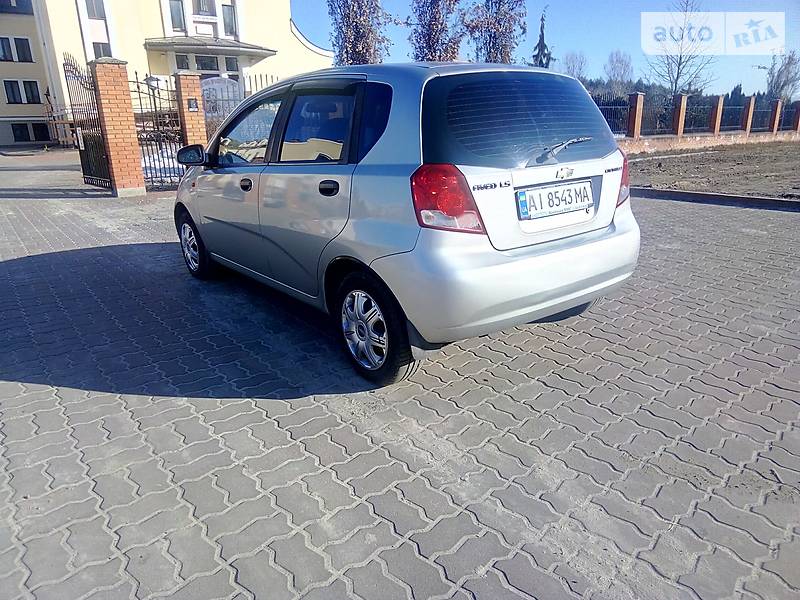 Хэтчбек Chevrolet Aveo 2005 в Киеве