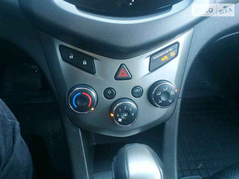 Седан Chevrolet Aveo 2013 в Славуте