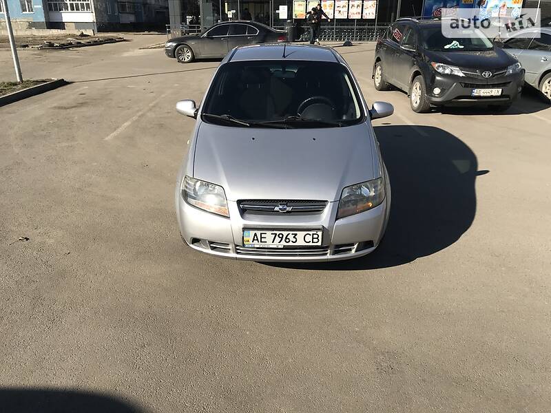 Хетчбек Chevrolet Aveo 2008 в Дніпрі