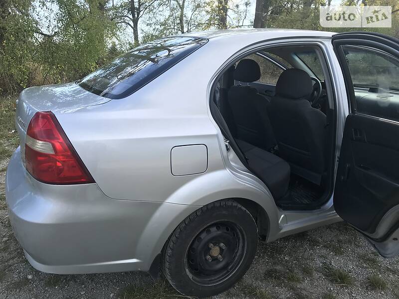 Седан Chevrolet Aveo 2011 в Тернополе