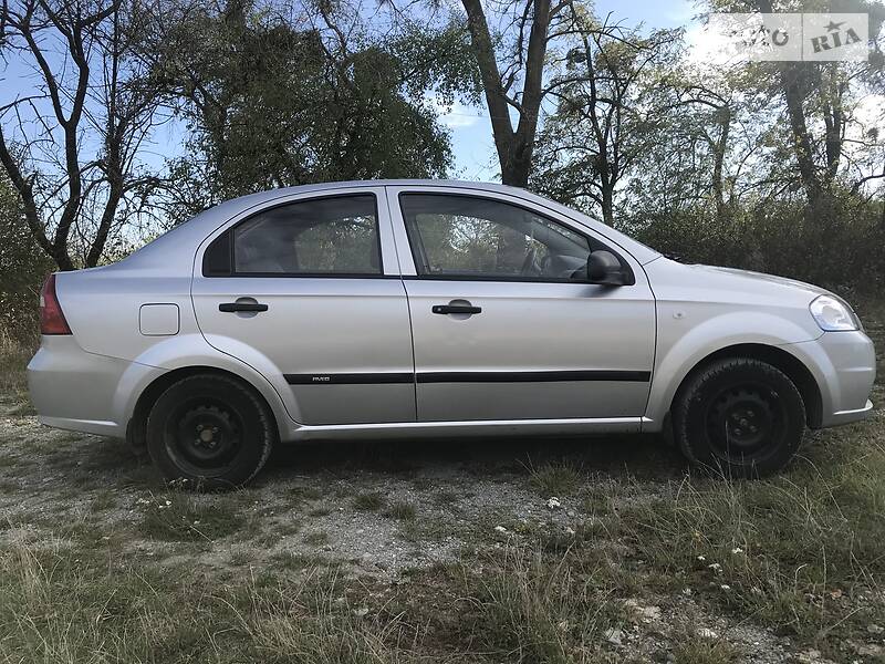 Седан Chevrolet Aveo 2011 в Тернополе