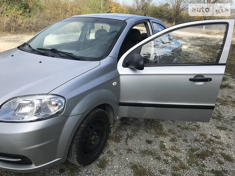 Седан Chevrolet Aveo 2011 в Тернополе