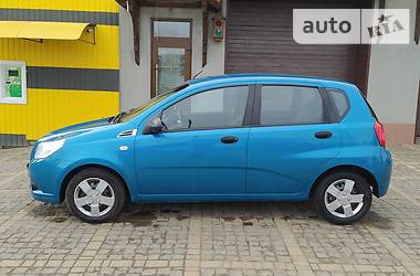 Хетчбек Chevrolet Aveo 2009 в 