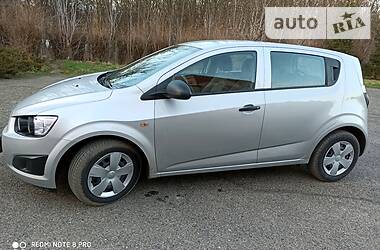 Хэтчбек Chevrolet Aveo 2012 в Бурштыне