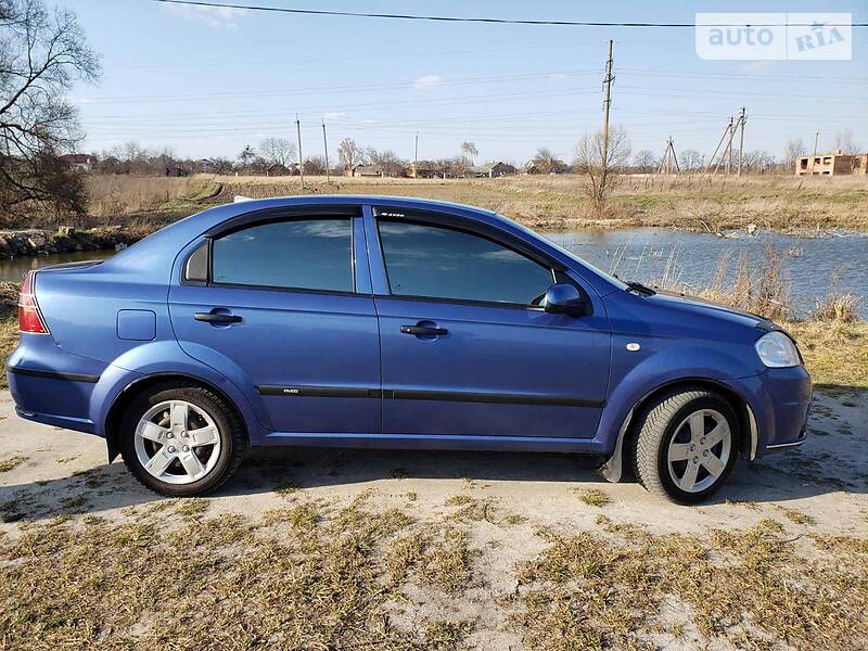 Седан Chevrolet Aveo 2008 в Бердичеві