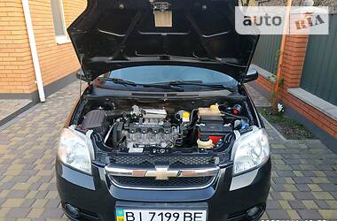 Седан Chevrolet Aveo 2010 в Кременчуге