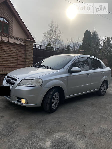 Седан Chevrolet Aveo 2008 в Києві