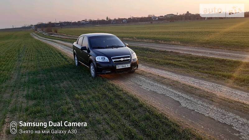 Седан Chevrolet Aveo 2006 в Чорткові