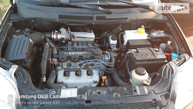 Седан Chevrolet Aveo 2006 в Чорткові