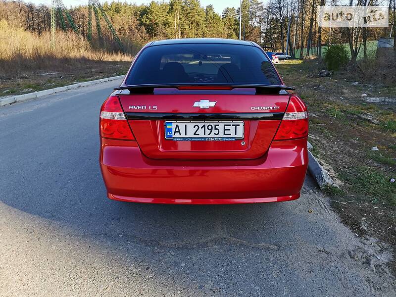Седан Chevrolet Aveo 2006 в Києві