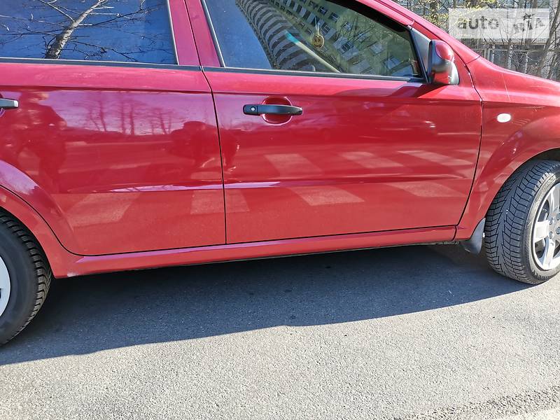 Седан Chevrolet Aveo 2006 в Києві