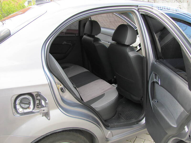 Седан Chevrolet Aveo 2006 в Маріуполі фото 108 Седан Chevrolet Aveo 2006 в Маріуполі