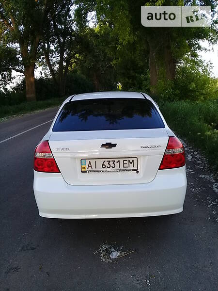 Седан Chevrolet Aveo 2006 в Кагарлику