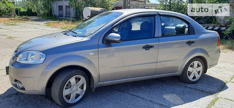 Седан Chevrolet Aveo 2011 в Бахмачі