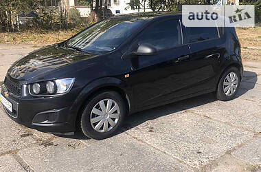 Хэтчбек Chevrolet Aveo 2013 в Хмельницком