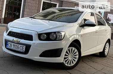 Седан Chevrolet Aveo 2012 в Каменском