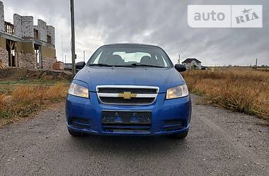 Седан Chevrolet Aveo 2010 в Днепре