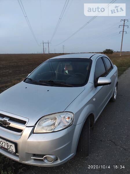 Седан Chevrolet Aveo 2007 в Геническе