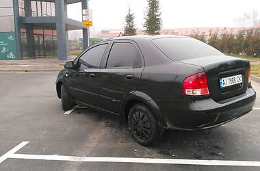 Седан Chevrolet Aveo 2006 в Киеве