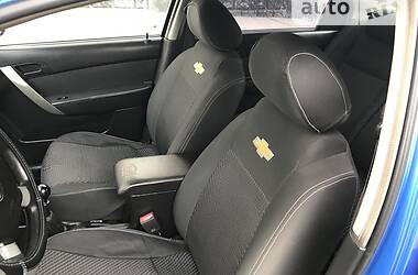 Седан Chevrolet Aveo 2006 в Жовтих Водах