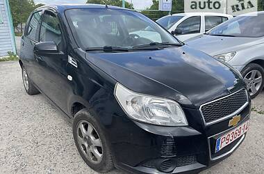 Хэтчбек Chevrolet Aveo 2010 в Ровно