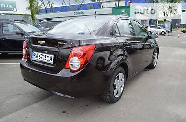 Седан Chevrolet Aveo 2014 в Киеве