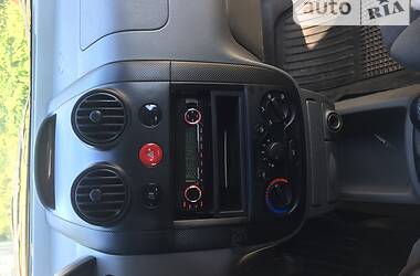 Хетчбек Chevrolet Aveo 2005 в 