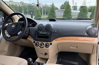 Седан Chevrolet Aveo 2007 в Мариуполе