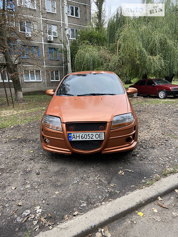 Седан Chevrolet Aveo 2006 в Авдеевке