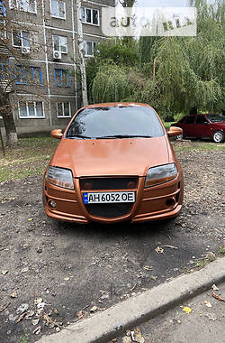 Седан Chevrolet Aveo 2006 в Авдеевке