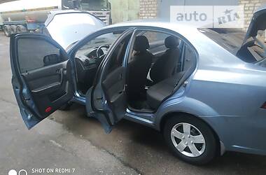 Седан Chevrolet Aveo 2006 в Краматорске