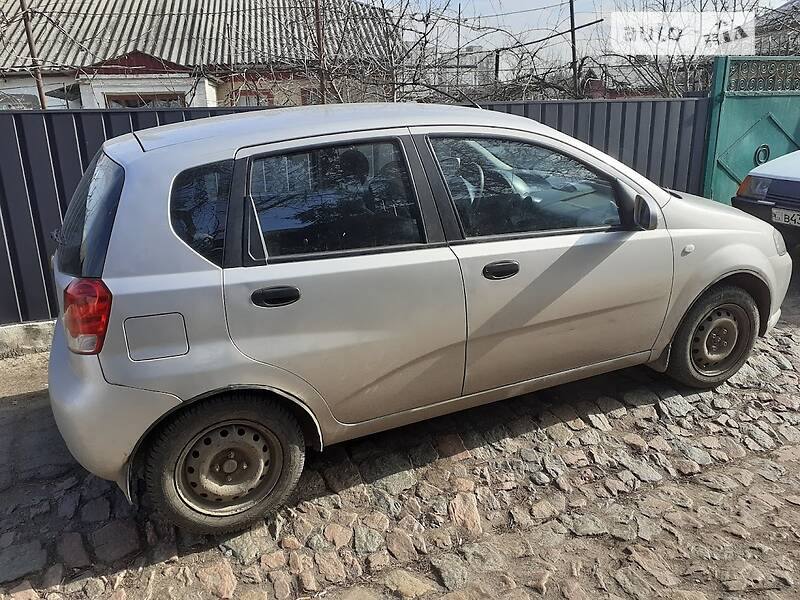 Хэтчбек Chevrolet Aveo 2007 в Первомайске