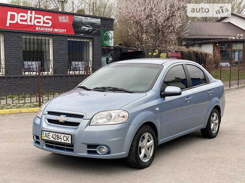 Седан Chevrolet Aveo 2008 в Днепре