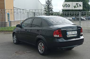 Седан Chevrolet Aveo 2006 в Прилуках