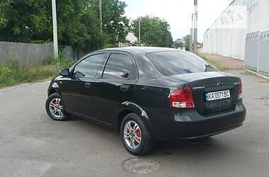 Седан Chevrolet Aveo 2006 в Прилуках