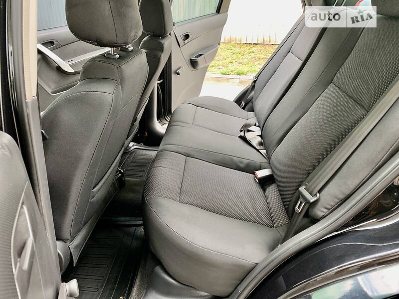 Седан Chevrolet Aveo 2011 в Дніпрі