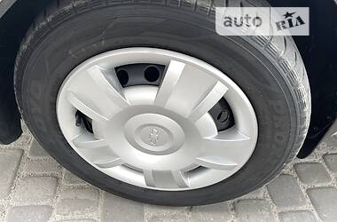 Минивэн Chevrolet Aveo 2008 в 